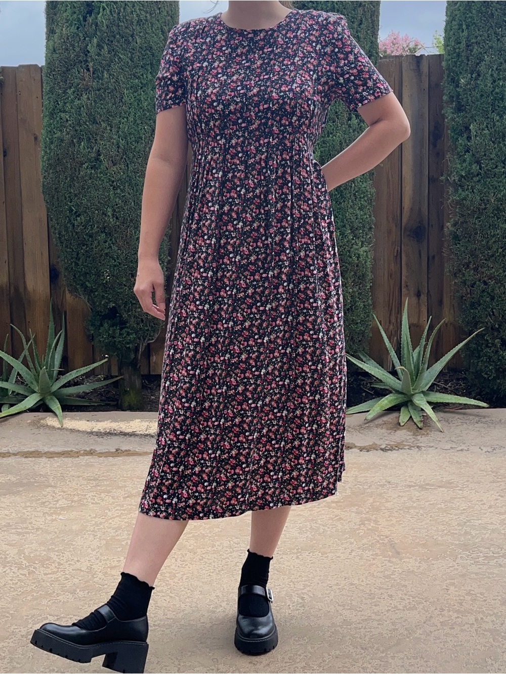 Vintage 90s Floral Midi Dress Pleated Bodice Short Sleeve Cottagecore